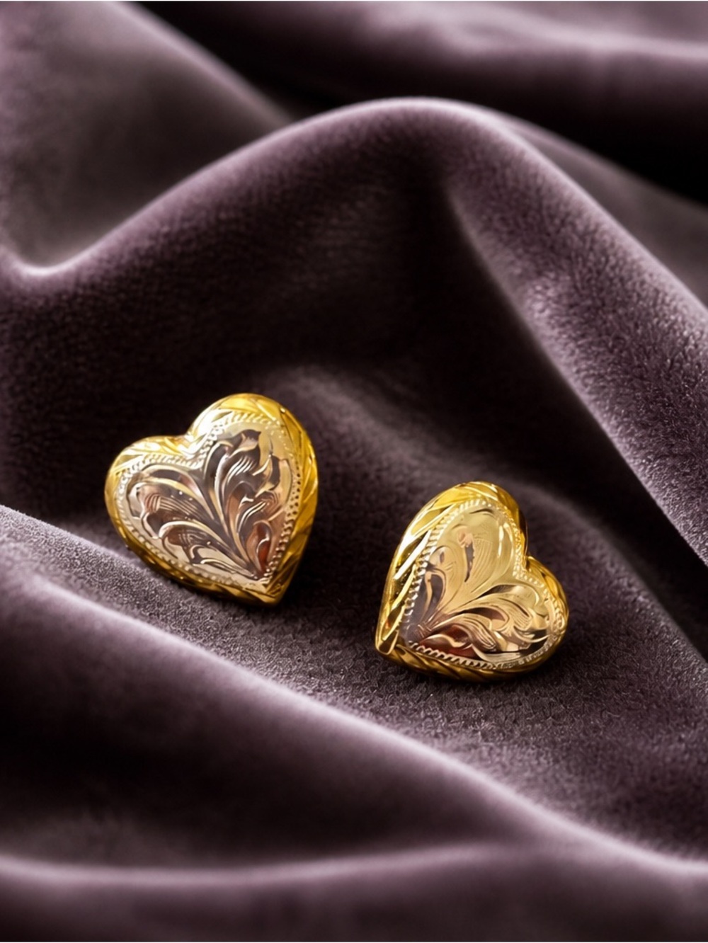 Gold Heart Floral Engraved Stud Earrings - Women's Jewelry